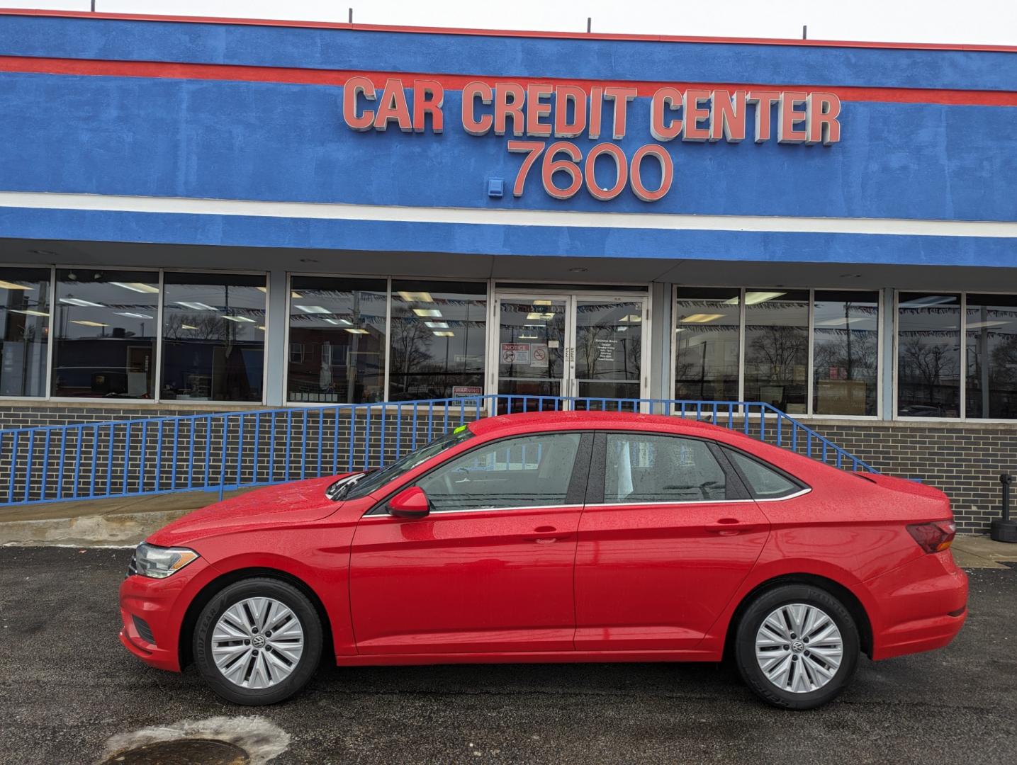 2019 RED Volkswagen Jetta 1.4T SE 8A (3VWC57BU3KM) with an 1.4L L4 DOHC 20V engine, 8A transmission, located at 7600 S Western Ave., Chicago, IL, 60620, (773) 918-3980, 0.000000, 0.000000 - Photo#0